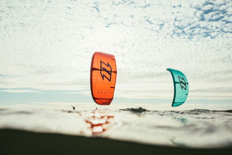 Learn kitesurfing in El Cuyo, Yucatán with our Tropikal Kite School.